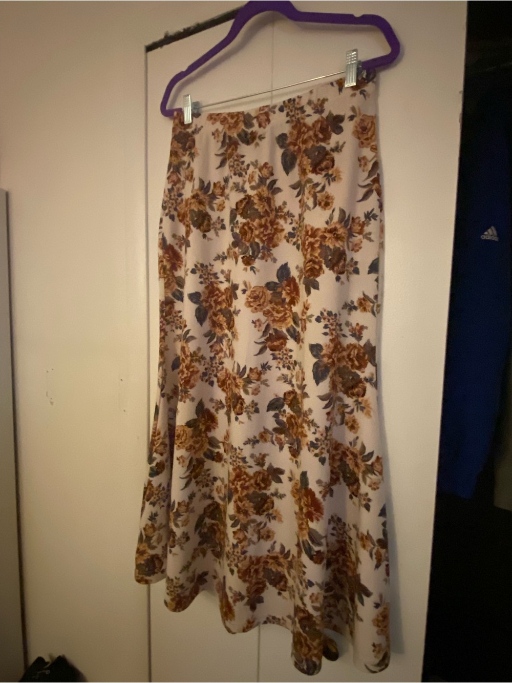 SHEIN Cream Midi Skirt with Floral Design